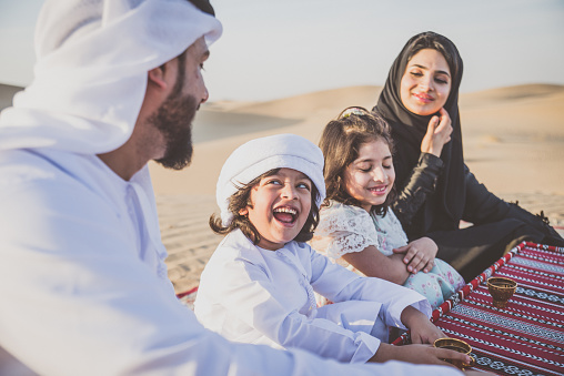 Contoh kalimat bahasa Arab tentang keluarga